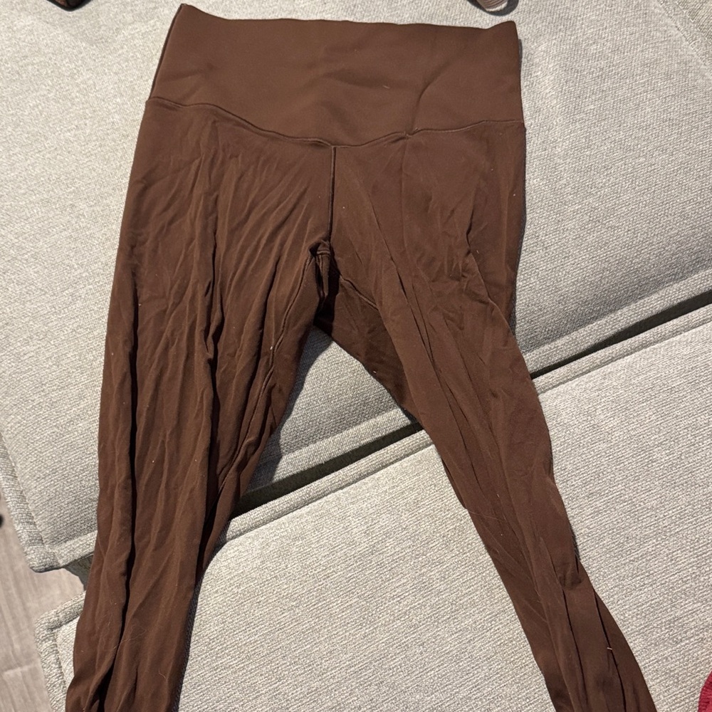 Brown High-Waisted hold up real me Leggings